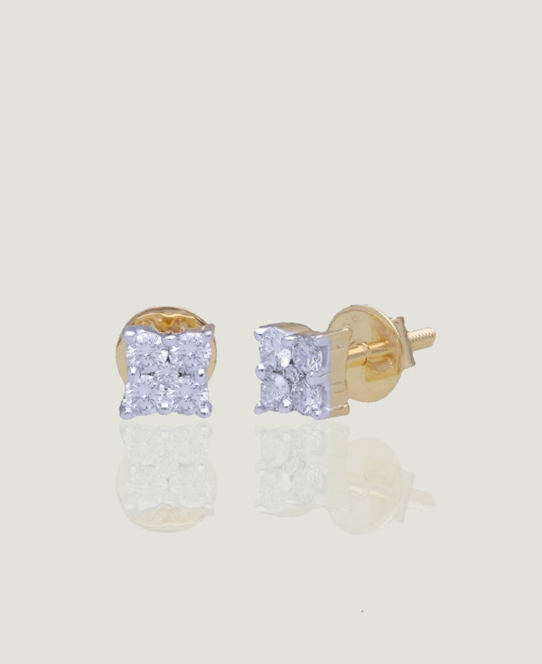 Yellow Gold 18K Earring with Natural Diamond (0.26 CT, VS-SI Clarity, G-H Color)